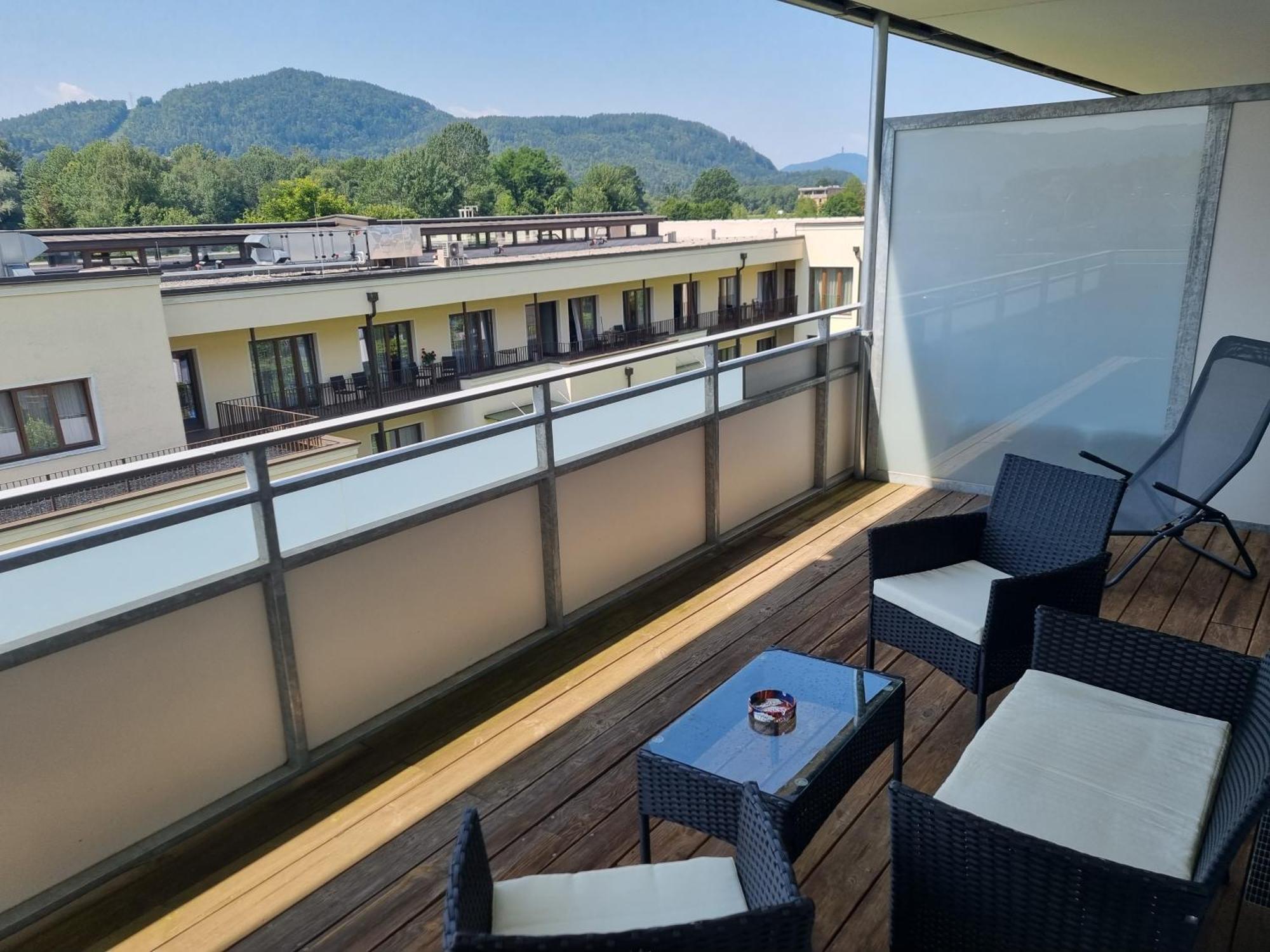 Traumapartment Neben Universitaet Und Lakeside In Klagenfurt Am Woerthersee ! Εξωτερικό φωτογραφία